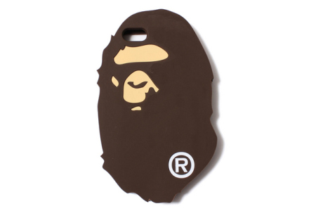 2011年5月 香港I.T 收购日本潮牌 A Bathing Ape 和BAPE