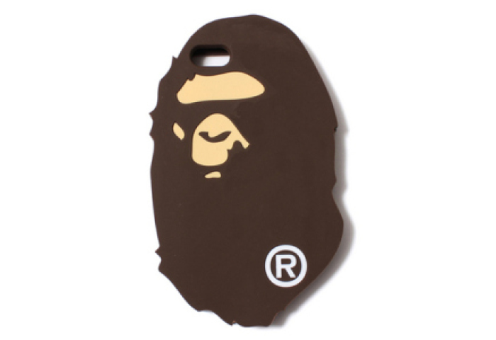 2011年5月 香港I.T 收购日本潮牌 A Bathing Ape 和BAPE