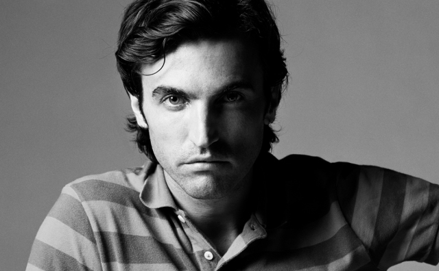 Louis Vuitton 聘请 Nicolas Ghesquière 为女装部新任艺术总监