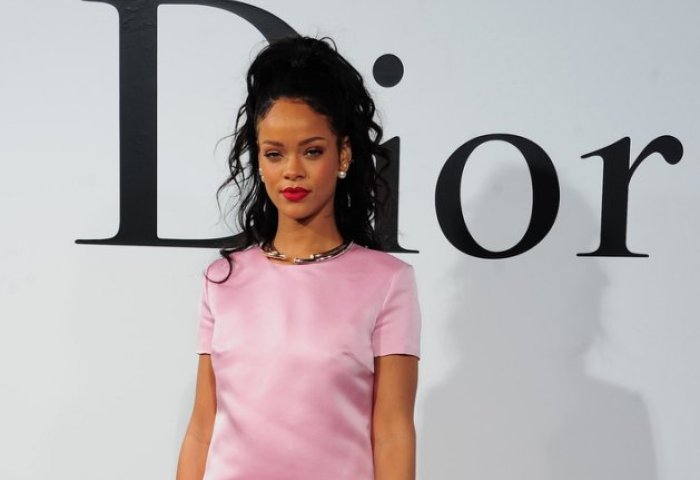 Dior 三十年形象大使的变迁：从 Isabelle Adjani 到 Rihanna