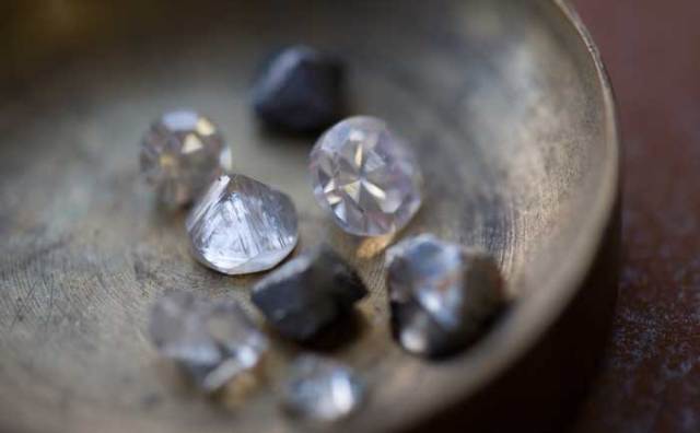 黑石集团投资 Stornoway 钻石开采公司