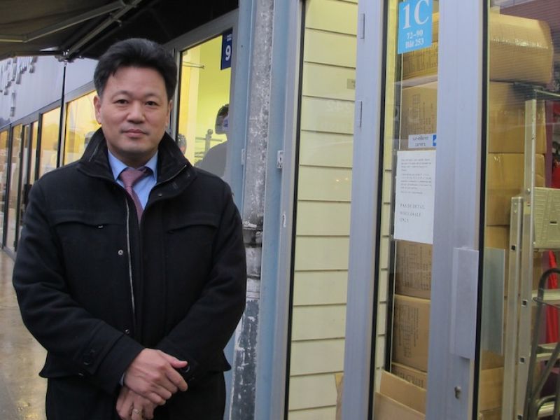 "他是黄学胜的合伙人之一,在获得法国国籍之后,他主要经营法国外籍