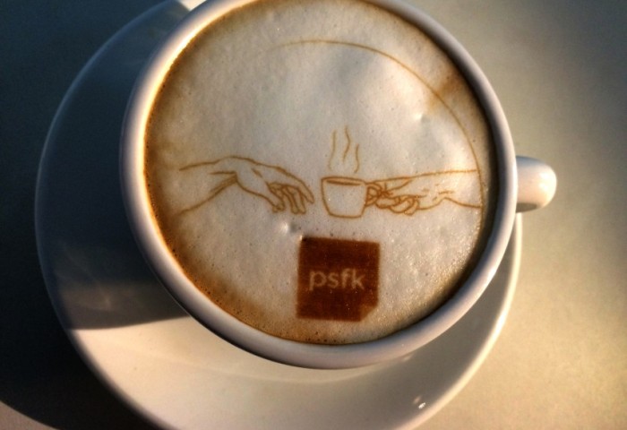 咖啡拉花大师要失业了？3D 咖啡打印机让你轻松打造个性咖啡图案