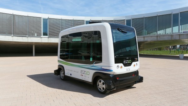 世界首例无人驾驶的公共交通工具 Wepod 即将在荷兰投入使用
