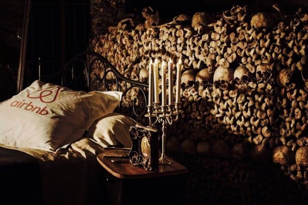 这个万圣节，Airbnb 邀你去巴黎地下墓穴和600万具尸骨同眠