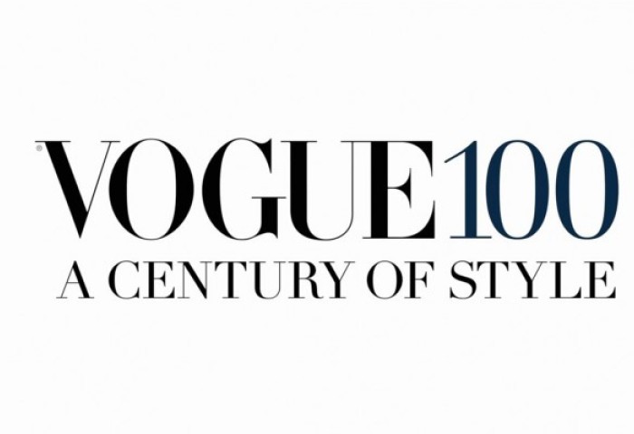 英国版《Vogue》百年庆，联手豪华酒店 Claridge’s 举办影展和促销活动