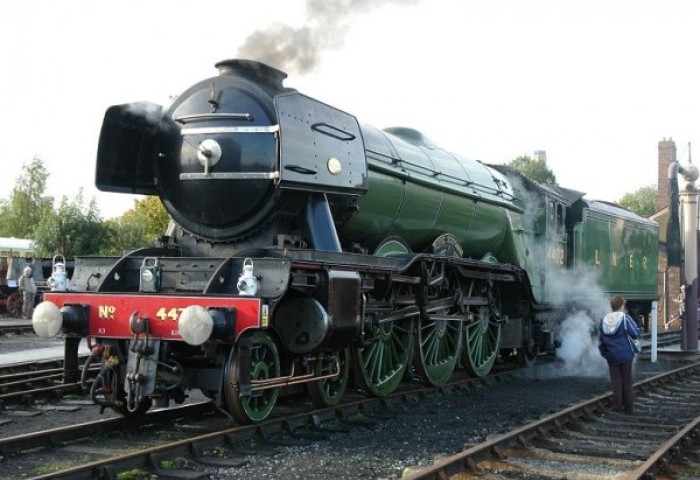 耗资400万英镑,传奇的蒸汽火车头"飞翔的苏格兰人"即将重返英国铁路
