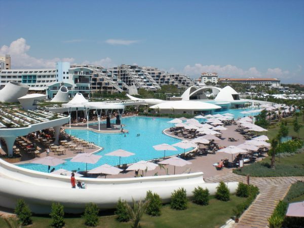 私募基金 Apollo Global 收购连锁度假酒店 Diamond Resorts，价格高达 22亿美元