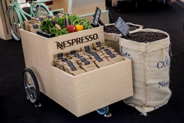 回收咖啡胶囊更简单！Nespresso 在新加坡推出移动咖啡吧