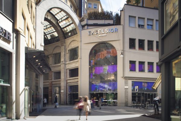 中国卡奴迪路 2130万欧元收购意大利奢侈品百货 Excelsior的米兰店