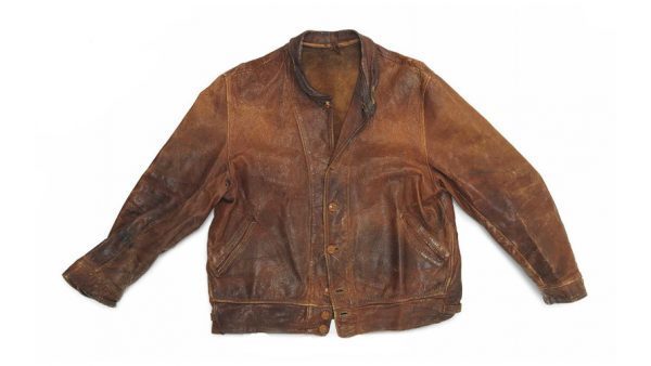 Levi’s 李维斯公司出手11万英镑拍下爱因斯坦穿过的旧夹克
