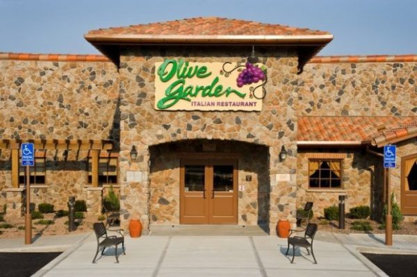 明星餐厅 Olive Garden客流量下滑，母公司 Darden第四季度销售低于去年同期