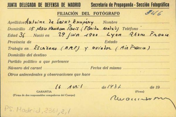 《小王子》作者 Saint-Exupery 在西班牙内战期间使用的记者证被找到