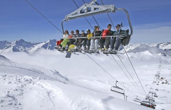 复星拟收购法国滑雪场运营商 Compagnie des Alpes 部分股权遭到当地官员反对