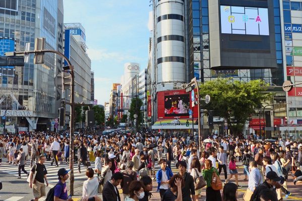 受中国游客消费偏好转变和跨境电商冲击，日本百货公司出现关店潮