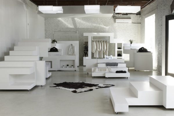 像玩俄罗斯方块一样可以随心组装！探秘洛杉矶时装品牌 Frankie创新门店