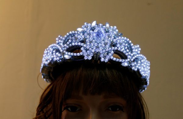 东京国际珠宝展三个受瞩目商品：LED王冠、摄像订婚戒盒、宝石粉末沙漏