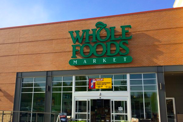 Whole Foods上季度同店销售额下降2.4%，四月将关闭9家门店