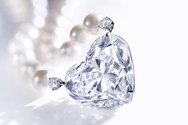 佳士得1499万美元拍出史上最贵心形切割钻石