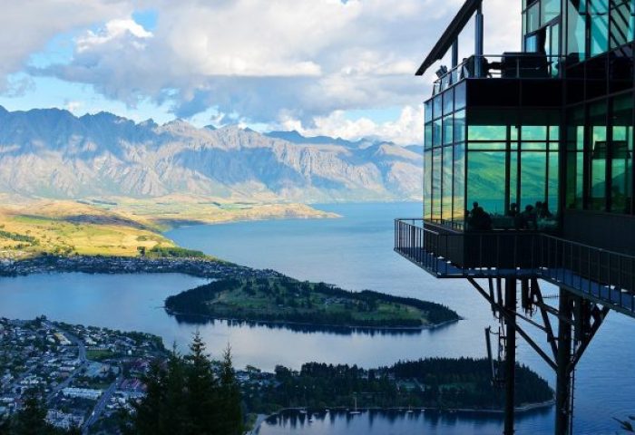 新西兰政府大幅下调对未来六年中国游客数量与消费额的预期