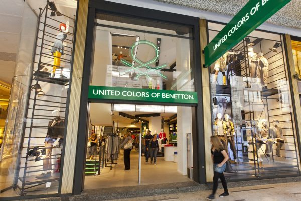 意大利时尚集团 Benetton 发布2016年财报：销售下滑8%，净亏损比上年翻番
