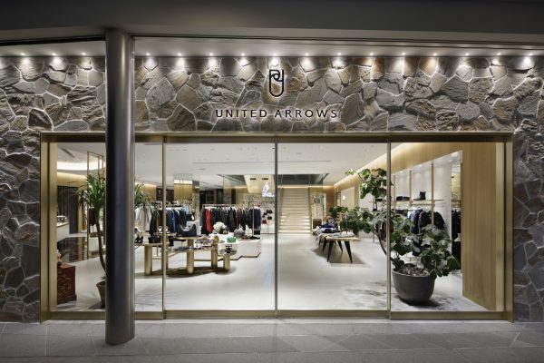 高端服装行业的“星巴克”：United Arrows是如何成长为日本最大复合品牌店运营商的?