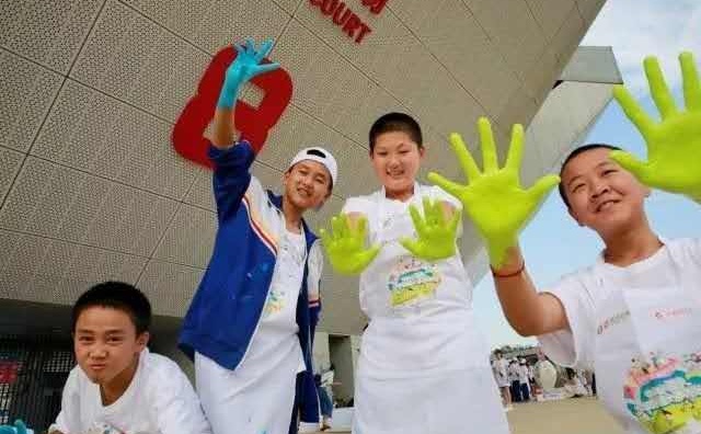 2017中网公益行：为西藏儿童、自闭症少年、打工子弟举办系列网球公益活动