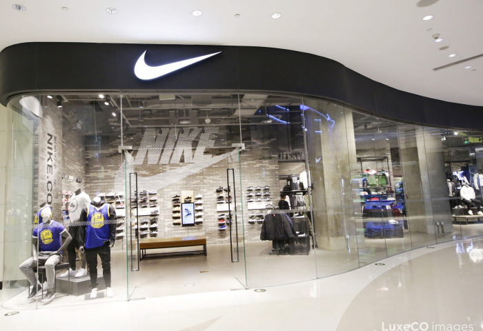 服装零售业回暖，Nike股价升至史上最高