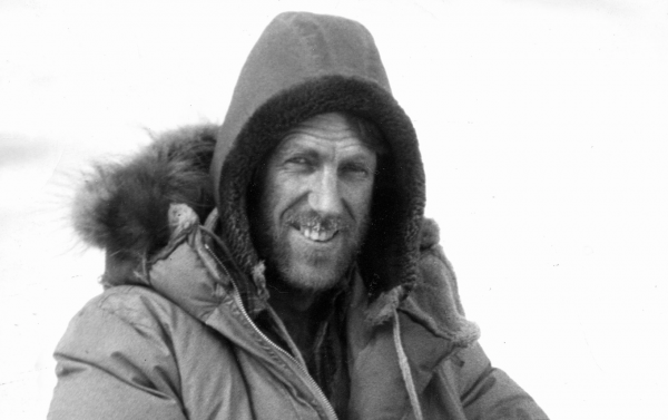 全球首位登顶珠峰的登山家 Edmund Hillary 爵士的儿子创办父亲同名户外男装品牌