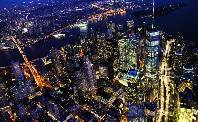 租金飞涨，电商冲击，纽约曼哈顿大量小商家被迫关店