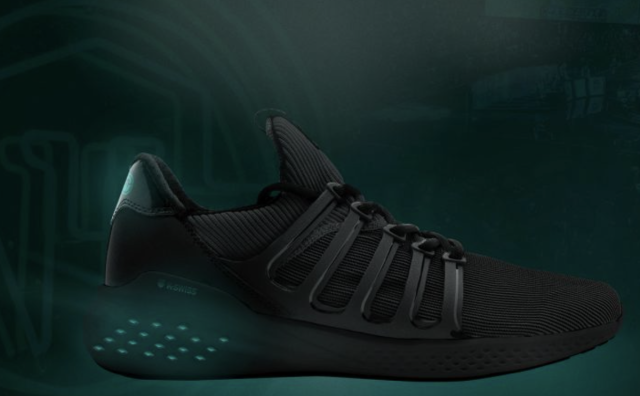 美国运动品牌 K-Swiss 推出史上第一个专为电竞选手设计的运动鞋系列