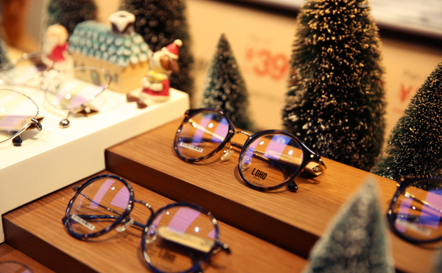 眼镜也能“每日上新”?《华丽志》专访新零售快时尚眼镜品牌LOHO创始人黄心仲