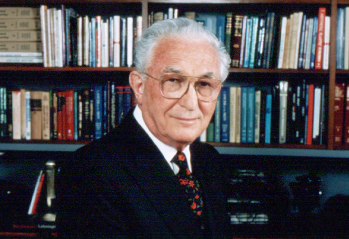 倩碧（Clinique）品牌联合创始人、皮肤医学先驱 Norman Orentreich 去世，享年96岁
