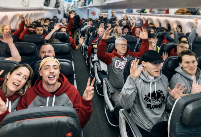 万米高空的创新营销：加拿大品牌 Roots 为长途航班250名乘客送上运动衣裤