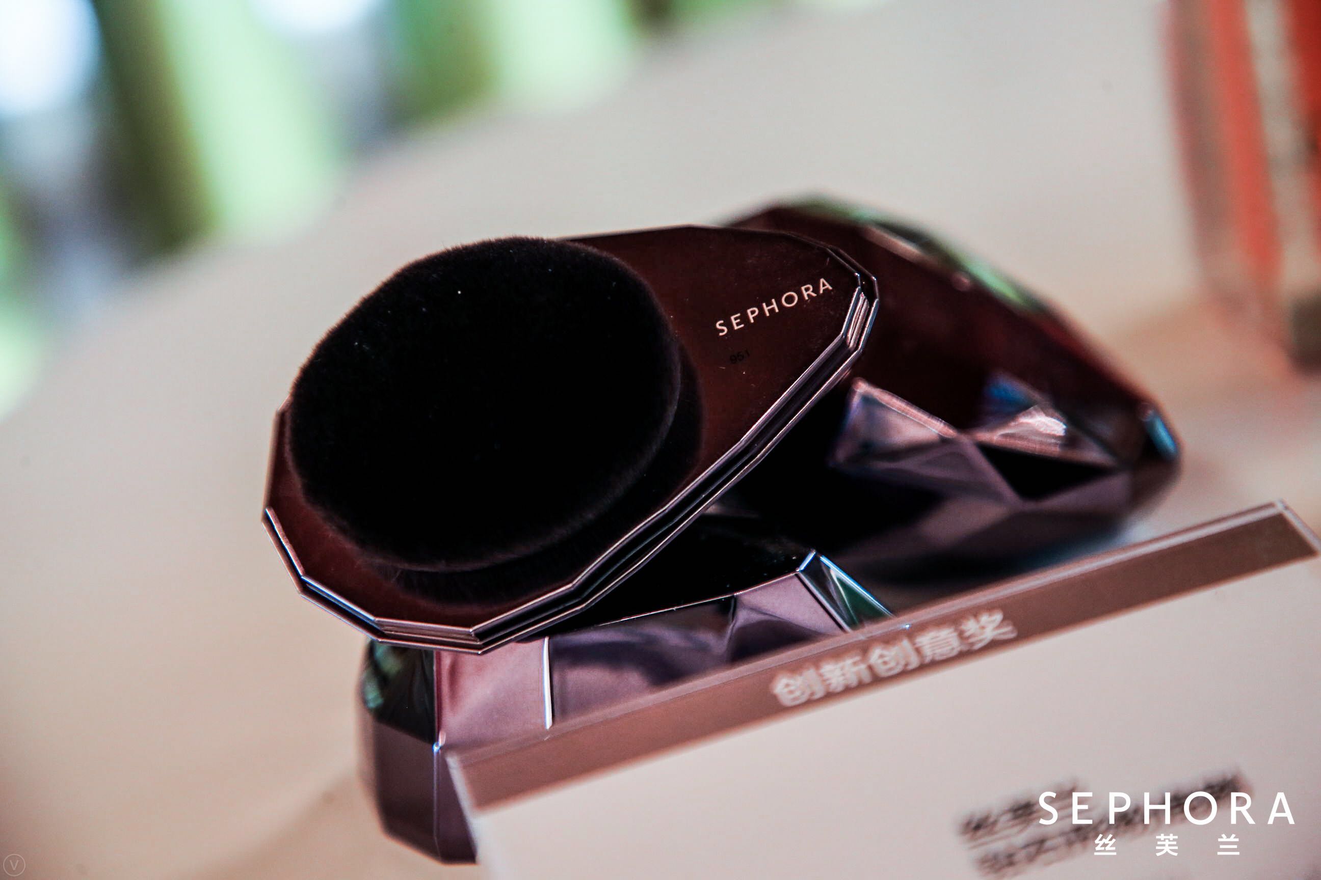 为美容行业的创新提供阳光和土壤！解码丝芙兰 Sephora 中国首届“美容创新大奖”