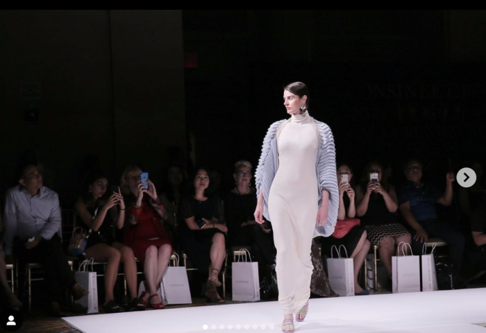 中国羊绒纱线出口龙头企业康赛妮联手美籍华裔设计师 Steven Oo 在纽约举办时装秀