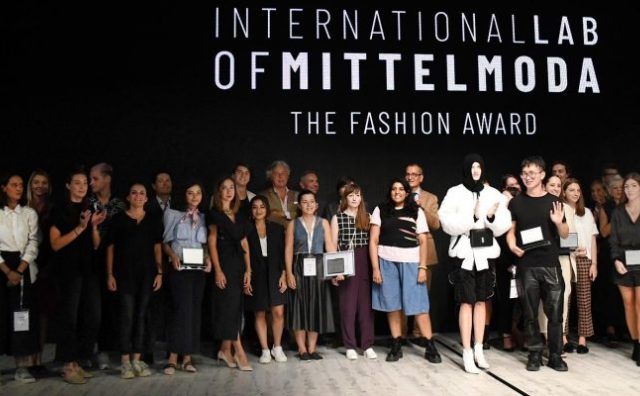 意大利时尚大赛 Mittelmoda 在米兰国际鞋展MICAM 揭晓：中国设计师 Kuan Wang 获“最佳创新奖”