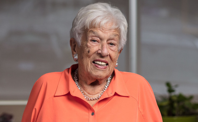 美国户外服饰巨头 Columbia 的女掌门人95岁高龄逝世：从家庭妇女到世界级女企业家