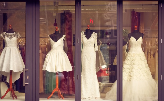 婚纱可以有“九条命”！租赁、捐赠、转卖等成为婚纱行业新热点