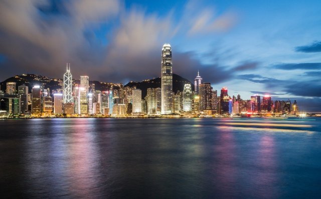 香港中环高端办公空间租金平均下降超过三分之一，跌回2017年水准