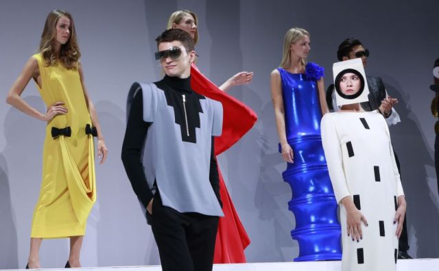 巴黎时尚界疫情后首次大型聚会：皮尔•卡丹品牌70周年庆典