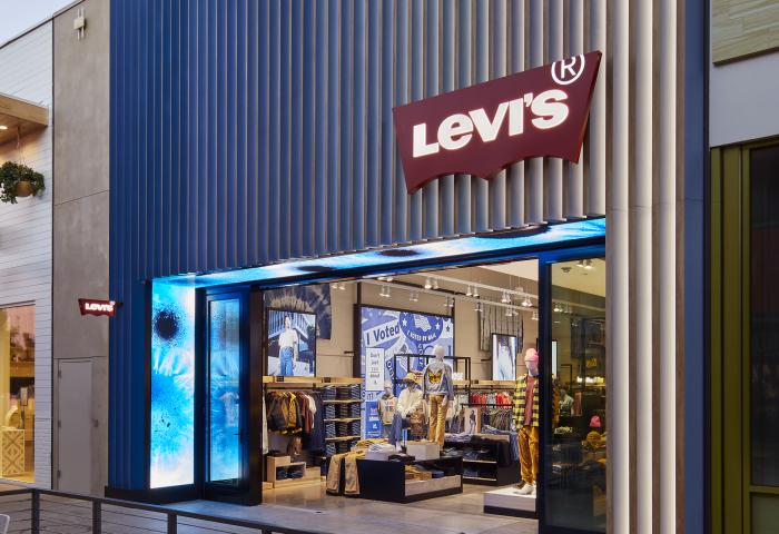 Levi’s 推出北美首家 NextGen 概念门店，通过“裁缝铺”提供个性化定制