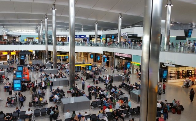 请“重新审视这个毁灭性的决定”！英国政府取消机场退税政策，遭多方强烈反对