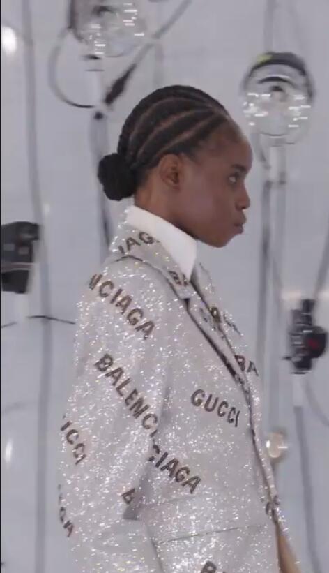 Gucci 推出庆祝品牌成立一百周年的特别系列，与 Balenciaga 跨界 “合作”