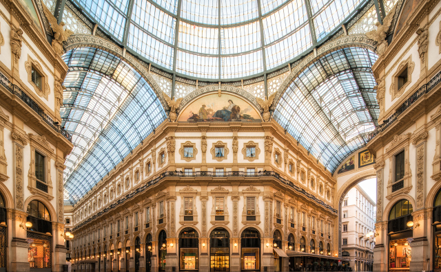 Chanel 与意大利珠宝品牌 Damiani 等五家竞标米兰埃马努埃莱二世拱廊的黄金铺位
