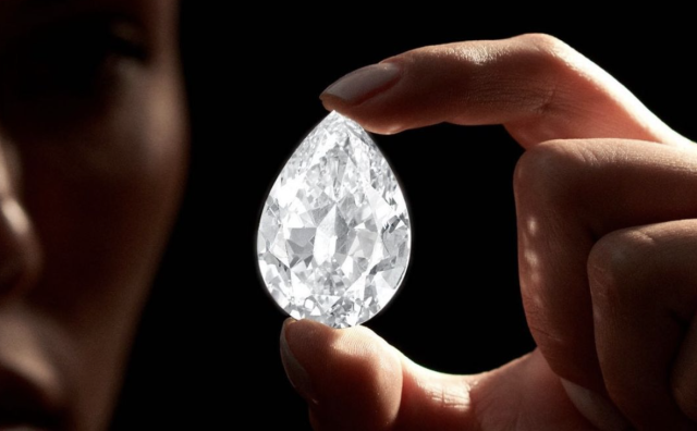 苏富比拍卖101.38克拉稀有钻石，以价值9510万港元的加密货币成交