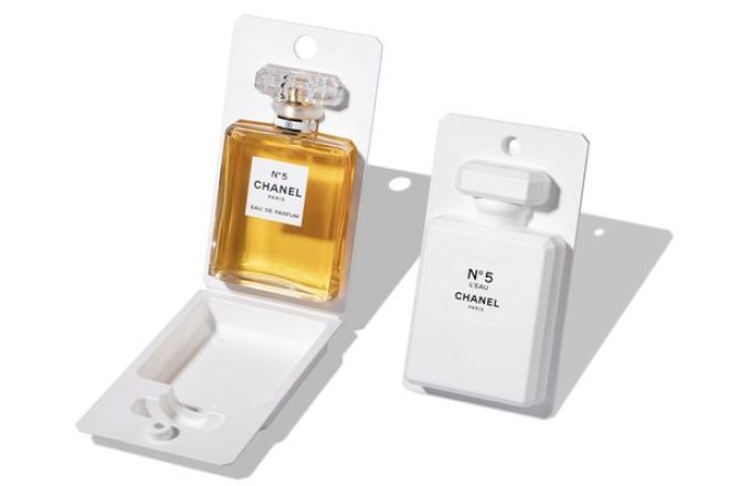 Chanel 为5号香水设计的翻盖包装摘得奢侈品包装大奖 Formes de Luxe Awards