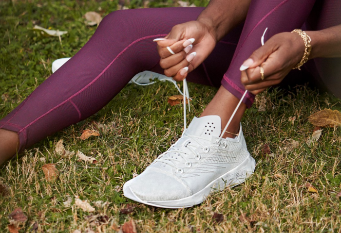 号称“全球最低碳的跑鞋”！Allbirds 与 Adidas 合作的首款运动鞋开启限量发售