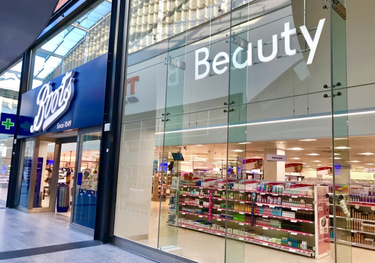 传：英国最大健康美容零售商 Boots 拟出售，估值至少50亿英镑