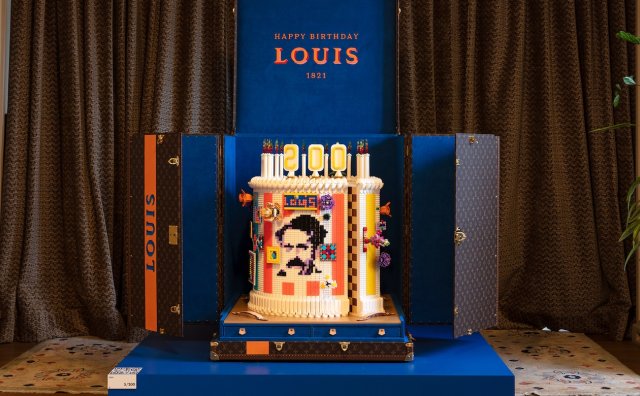 庆祝创始人诞辰200周年，路易威登与乐高积木一起做了一个“蛋糕”